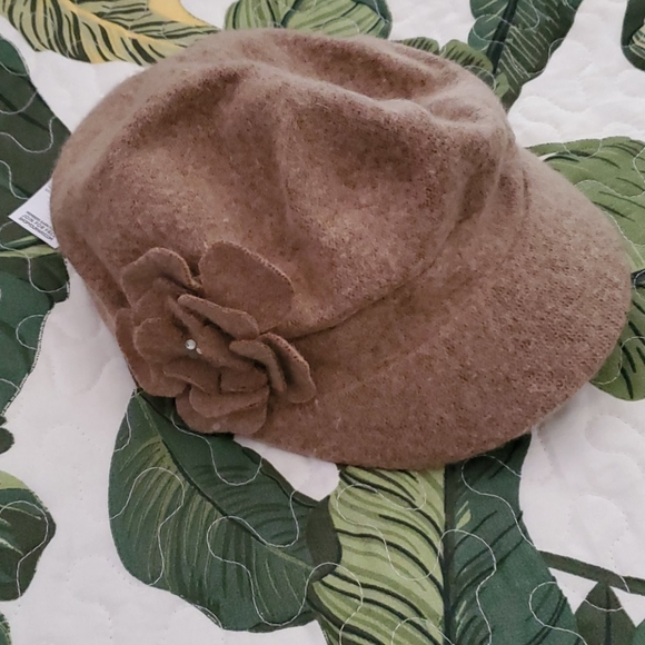 Brown Wool Hat - Picture 1 of 3